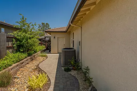 Exterior - 2058 Thomas Dr, Jackson, CA 95642 photo 16 of 20