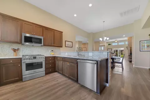 Kitchen - 2058 Thomas Dr, Jackson, CA 95642 photo 5 of 7