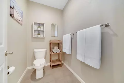 Bath - 2058 Thomas Dr, Jackson, CA 95642 photo 3 of 5