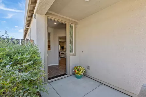 2797 Chelan Ct, Antelope, CA 95843 photo 2