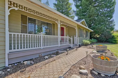 Exterior - 1502 Paymaster Ct, Cool, CA 95614 photo 9 of 32