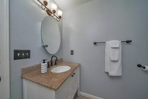 Bath - 1502 Paymaster Ct, Cool, CA 95614 photo 2 of 4