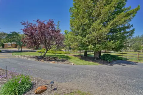 Exterior - 1502 Paymaster Ct, Cool, CA 95614 photo 16 of 32