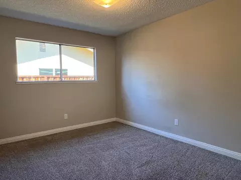 601 Riddle Ct, Modesto, CA 95356 photo 9