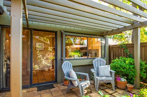Exterior - 715 E Ranch Rd, Sacramento, CA 95825 photo 4 of 6