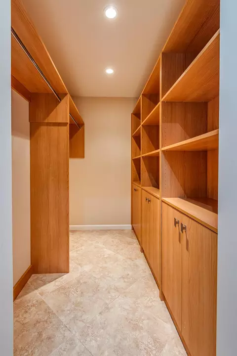 Other - 715 E Ranch Rd, Sacramento, CA 95825 photo 3 of 7