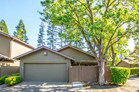 Exterior - 715 E Ranch Rd, Sacramento, CA 95825 photo 6 of 6