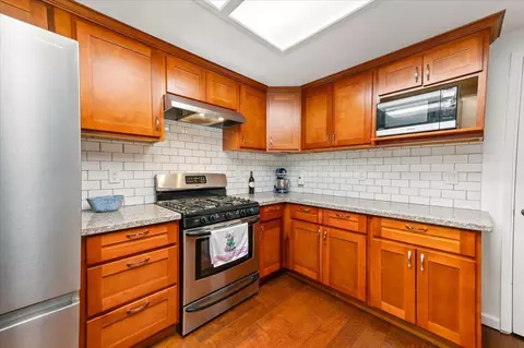 Kitchen - 15745 Brewer Rd, Grass Valley, CA 95949 photo 2 of 4
