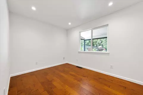 Bedroom - 15745 Brewer Rd, Grass Valley, CA 95949 photo 4 of 5