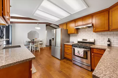 Kitchen - 15745 Brewer Rd, Grass Valley, CA 95949 photo 4 of 4