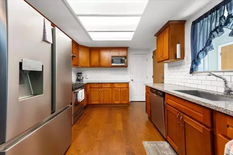 Kitchen - 15745 Brewer Rd, Grass Valley, CA 95949 photo 1 of 4