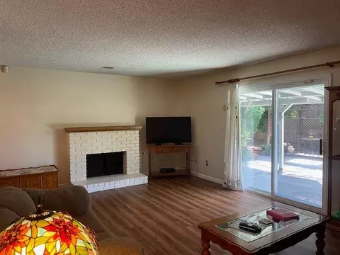 3017 Maplenut Ave, Modesto, CA 95350 photo 9