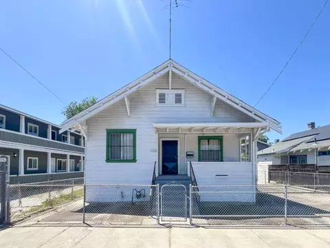 1215 S American St, Stockton, CA 95206
