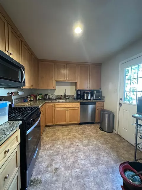 Kitchen - 4317 E 4th St, Stockton, CA 95215 photo 1 of 1