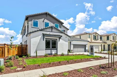 Exterior - 903 River Bend Dr, Lathrop, CA 95330 photo 2 of 11