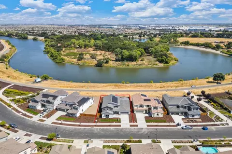 View/Area - 903 River Bend Dr, Lathrop, CA 95330 photo 8 of 10