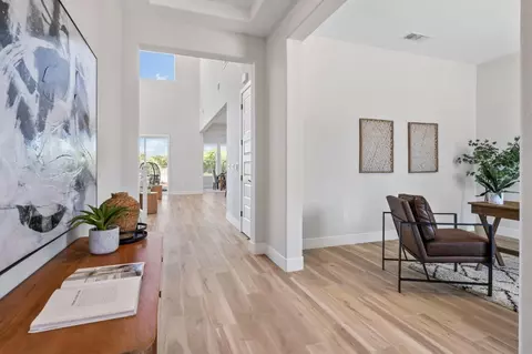 Entry Way - 903 River Bend Dr, Lathrop, CA 95330 photo 3 of 14