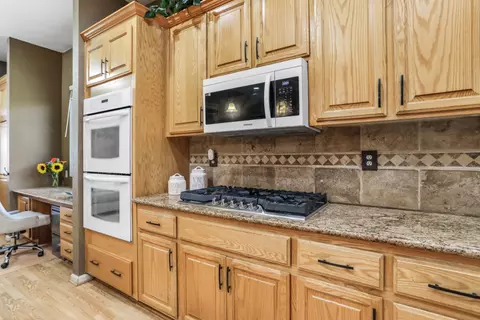 Kitchen - 2351 Robert Gabriel Dr, Tracy, CA 95377 photo 3 of 4