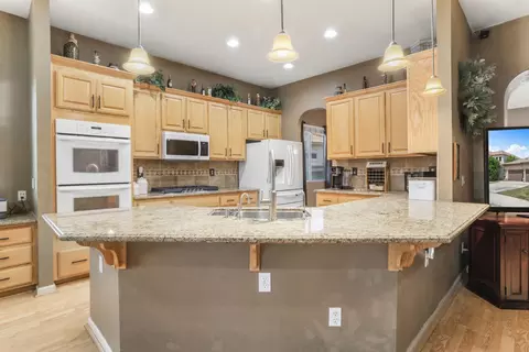 Kitchen - 2351 Robert Gabriel Dr, Tracy, CA 95377 photo 2 of 4