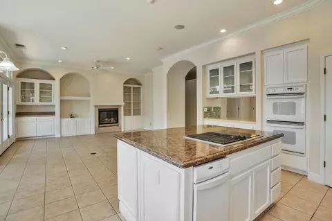 3907 Yana Pl, Davis, CA 95618 photo 8