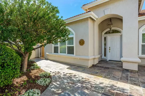 3907 Yana Pl, Davis, CA 95618 photo 3