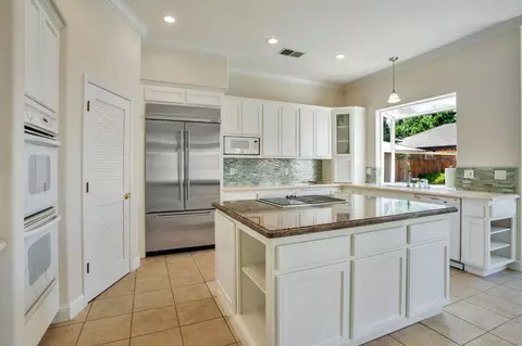 3907 Yana Pl, Davis, CA 95618 photo 6