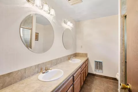 Bath - 24835 Shake Ridge Rd, Volcano, CA 95689 photo 2 of 5