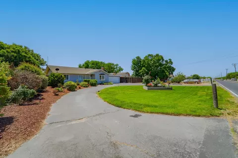 1754 E Keyes Rd, Ceres, CA 95307 photo 5