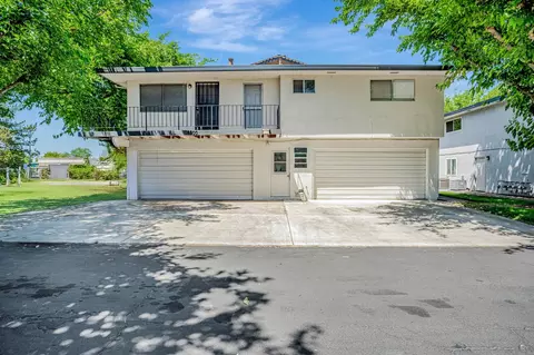 9500 Emerald Park Dr #4, Elk Grove, CA 95624
