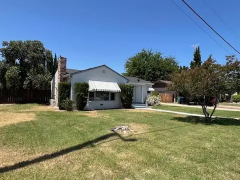 Exterior - 1071 Laurel Ave, Gustine, CA 95322 photo 2 of 10