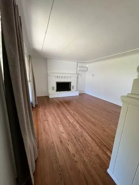 Living - 1071 Laurel Ave, Gustine, CA 95322 photo 1 of 4