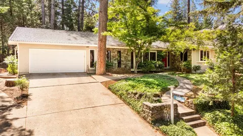 11391 Pepper Ln, Nevada City, CA 95959