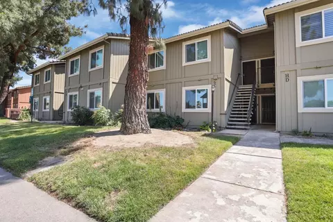 455 Cherry Ln #C, Manteca, CA 95337 photo 1