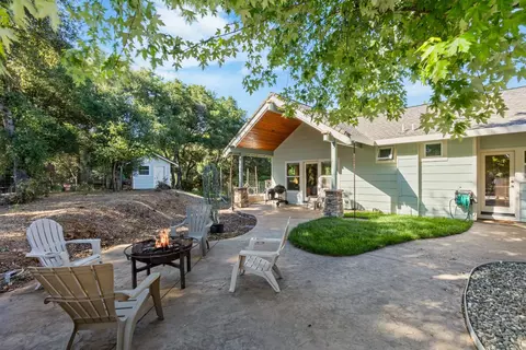 Exterior - 11318 Wolf Rd, Grass Valley, CA 95949 photo 11 of 29