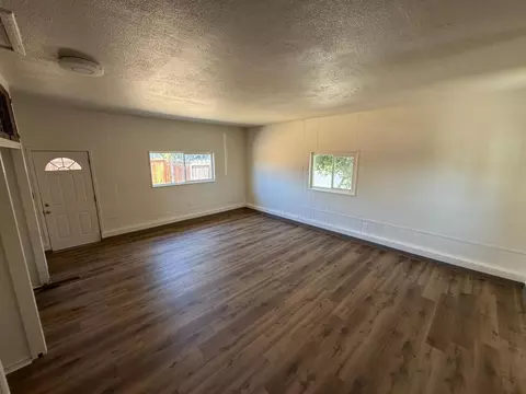 Living - 931 E North, Manteca, CA 95336 photo 5 of 6