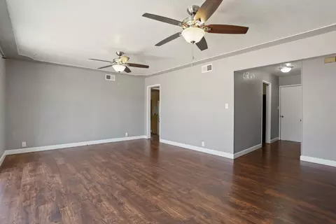 Living - 931 E North, Manteca, CA 95336 photo 1 of 6