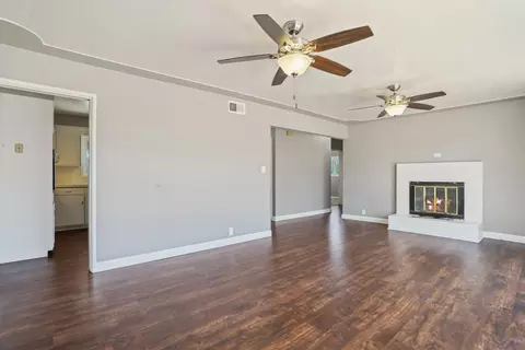 Living - 931 E North, Manteca, CA 95336 photo 4 of 6