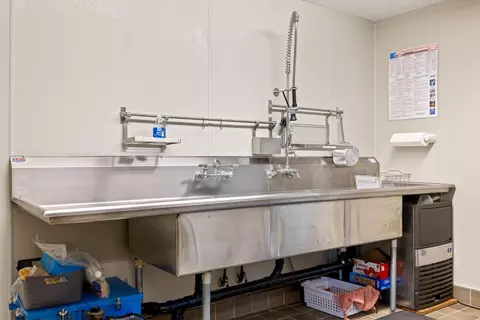 Kitchen - 5860 Shoo Fly Rd, Placerville, CA 95667 photo 8 of 10