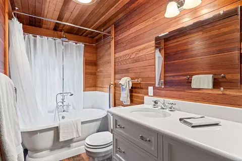 Bath - 5860 Shoo Fly Rd, Placerville, CA 95667 photo 1 of 2