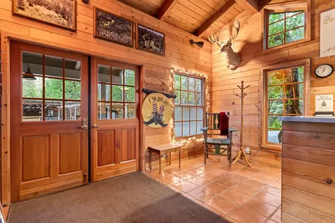 Entry Way - 5860 Shoo Fly Rd, Placerville, CA 95667 photo 2 of 5