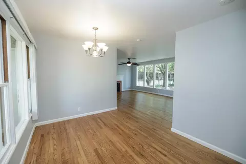Living - 704 Edison Ave, Modesto, CA 95350 photo 1 of 7