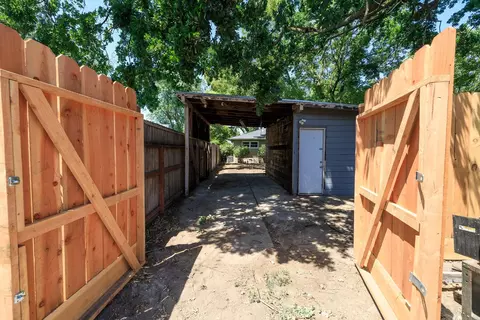 Exterior - 704 Edison Ave, Modesto, CA 95350 photo 17 of 17