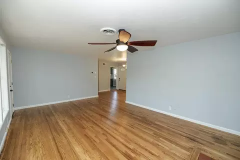 Living - 704 Edison Ave, Modesto, CA 95350 photo 5 of 7