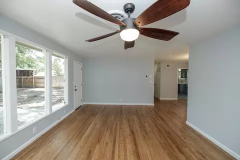 Living - 704 Edison Ave, Modesto, CA 95350 photo 6 of 7