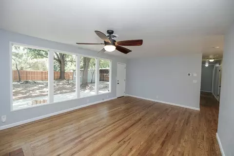 Living - 704 Edison Ave, Modesto, CA 95350 photo 7 of 7
