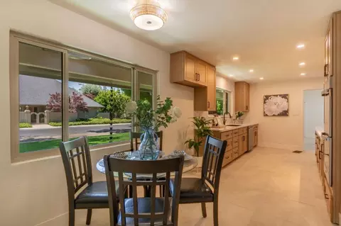 944 Brady Ave, Modesto, CA 95350 photo 13