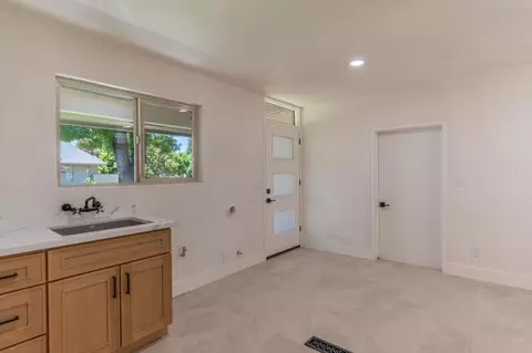 944 Brady Ave, Modesto, CA 95350 photo 15