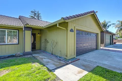 Exterior - 2830 Lincoln Blvd, Tracy, CA 95376 photo 3 of 8