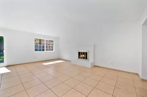 Living - 2830 Lincoln Blvd, Tracy, CA 95376 photo 3 of 6