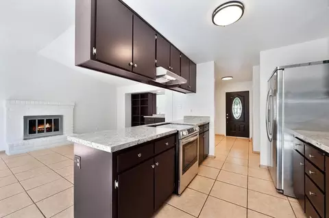 Kitchen - 2830 Lincoln Blvd, Tracy, CA 95376 photo 3 of 6